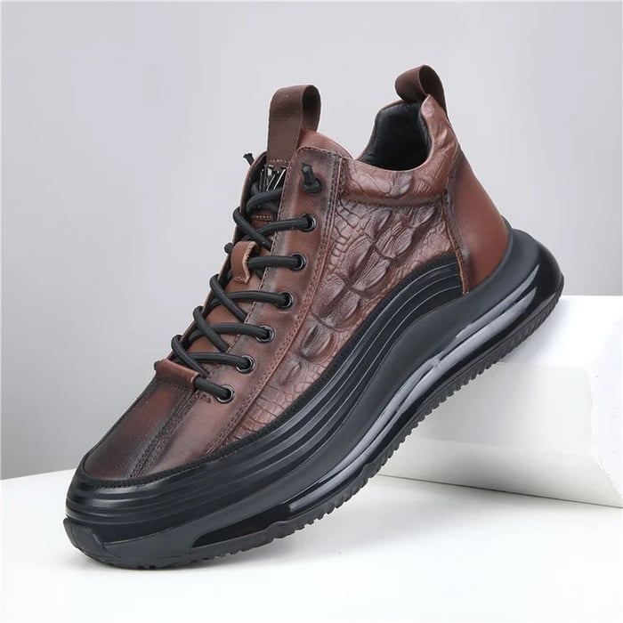 Men's genuine leather lace-up sneakers in classic tones with padded insole and polished everyday fit