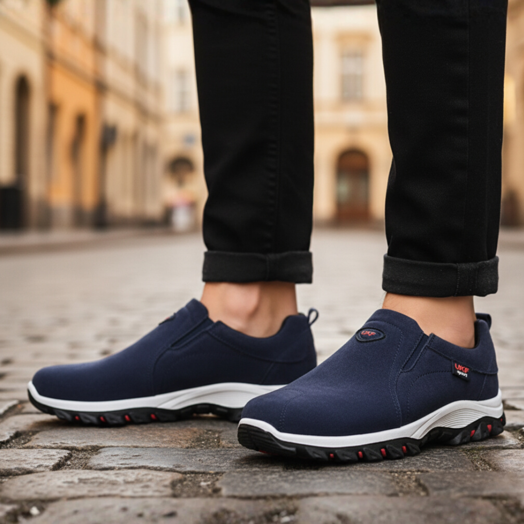 Men's laceless slip-on sports shoes in casual athletic style, lightweight comfort for daily walking