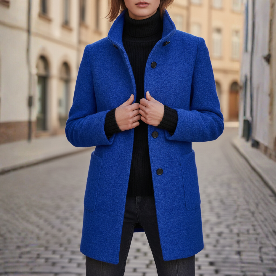 Women's hooded winter jacket warm elegant city outerwear with built-in hood for cold weather
