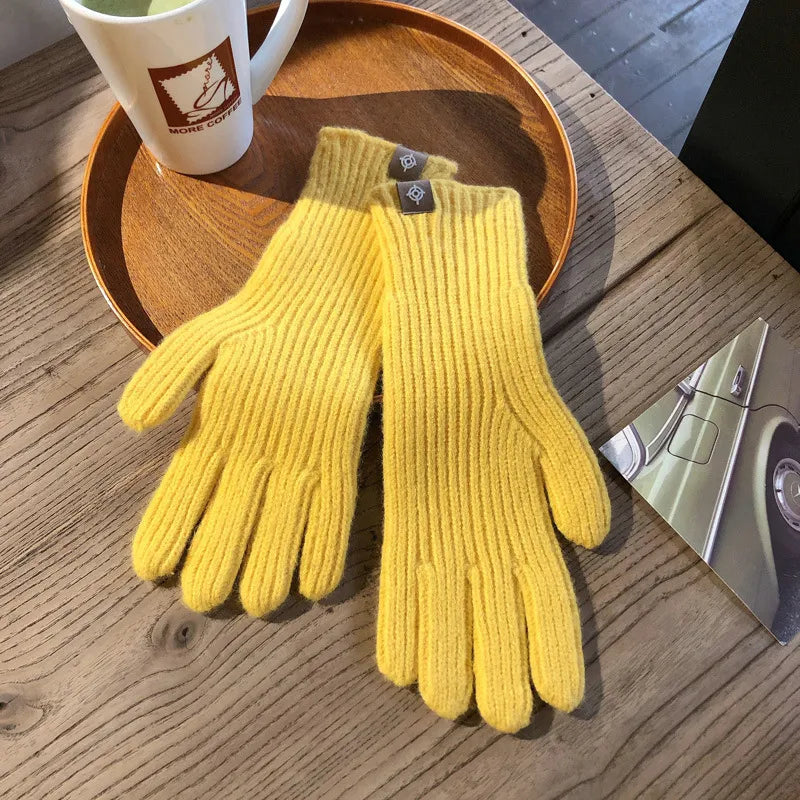 Women's Nina knitted gloves cotton blend one-size elegant winter accessory in trendy colors