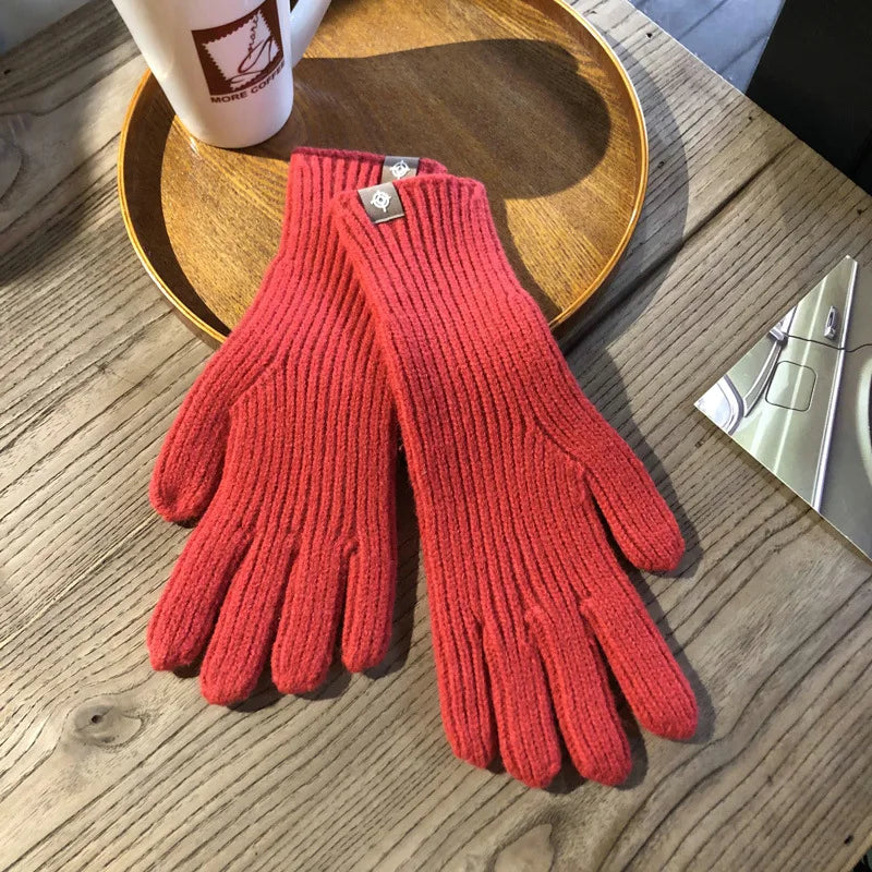 Nina women's knitted gloves cotton blend one-size elegant winter accessory in trendy colors