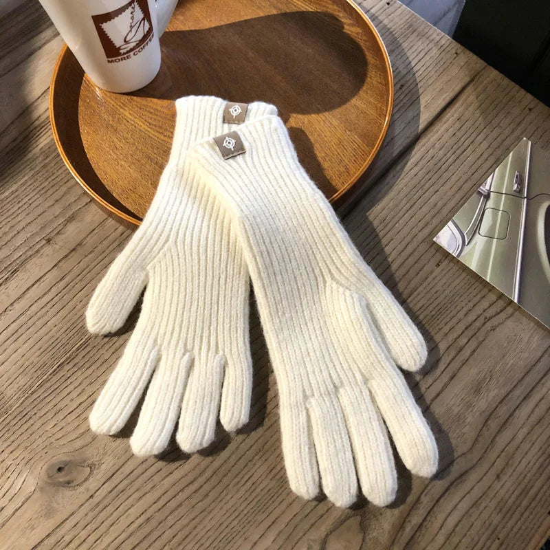 Women's Nina knitted gloves cotton blend one size fits all elegant winter accessory in trendy colors