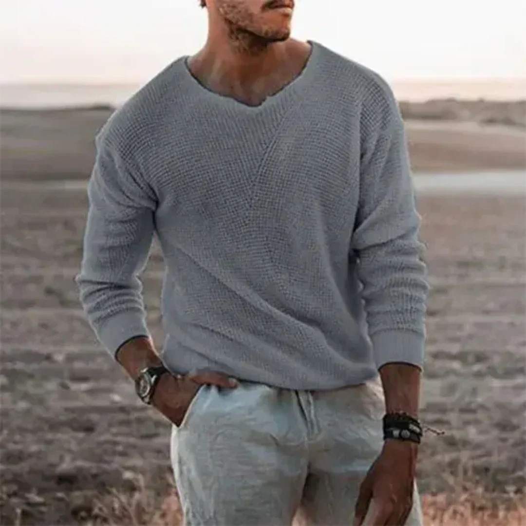 Men's warm knit pullover sweater with ribbed collar and cuffs, soft insulated long sleeve knitwear
