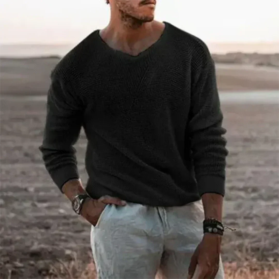 Men's warm knit pullover sweater with ribbed collar and cuffs, soft insulated long sleeve cold weather knitwear