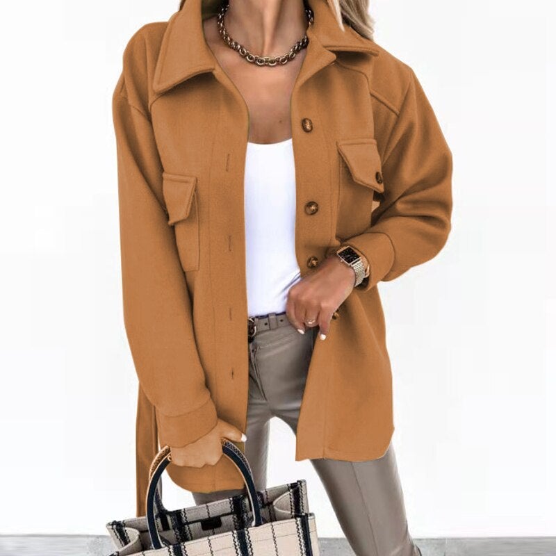 Tailored shirt jacket in timeless tones, smart-casual cut with elegant buttons and dual chest pockets