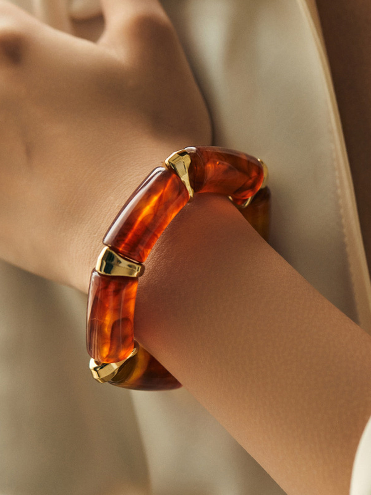 Resin Link Cuff Bracelet - Urbann-Vibe