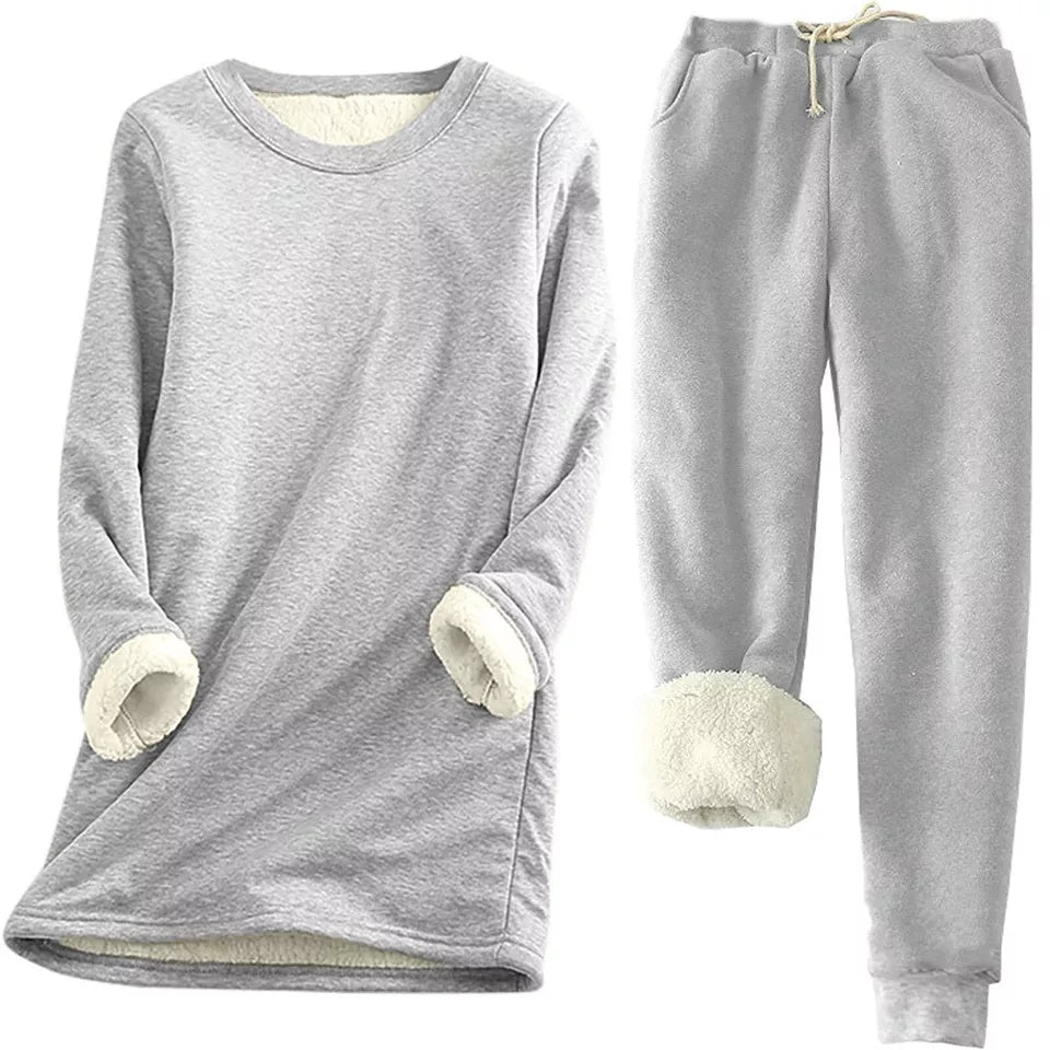 Women's Veda cozy fleece set soft plush fabric relaxed fit ultra-warm two-piece loungewear