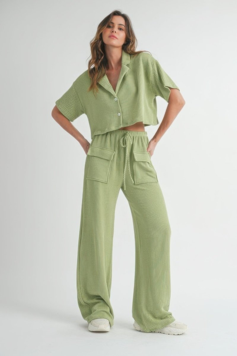 Lightweight unisex two-piece shirt and pants set relaxed fit coordinated casual weekend outfit
