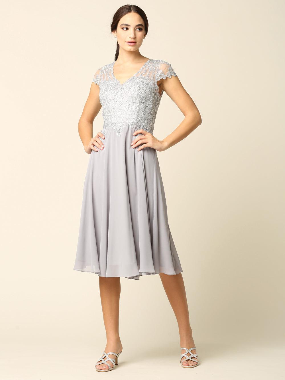 Elegant plus size chiffon knee-length prom dress with cap sleeves, fully lined modest formal style