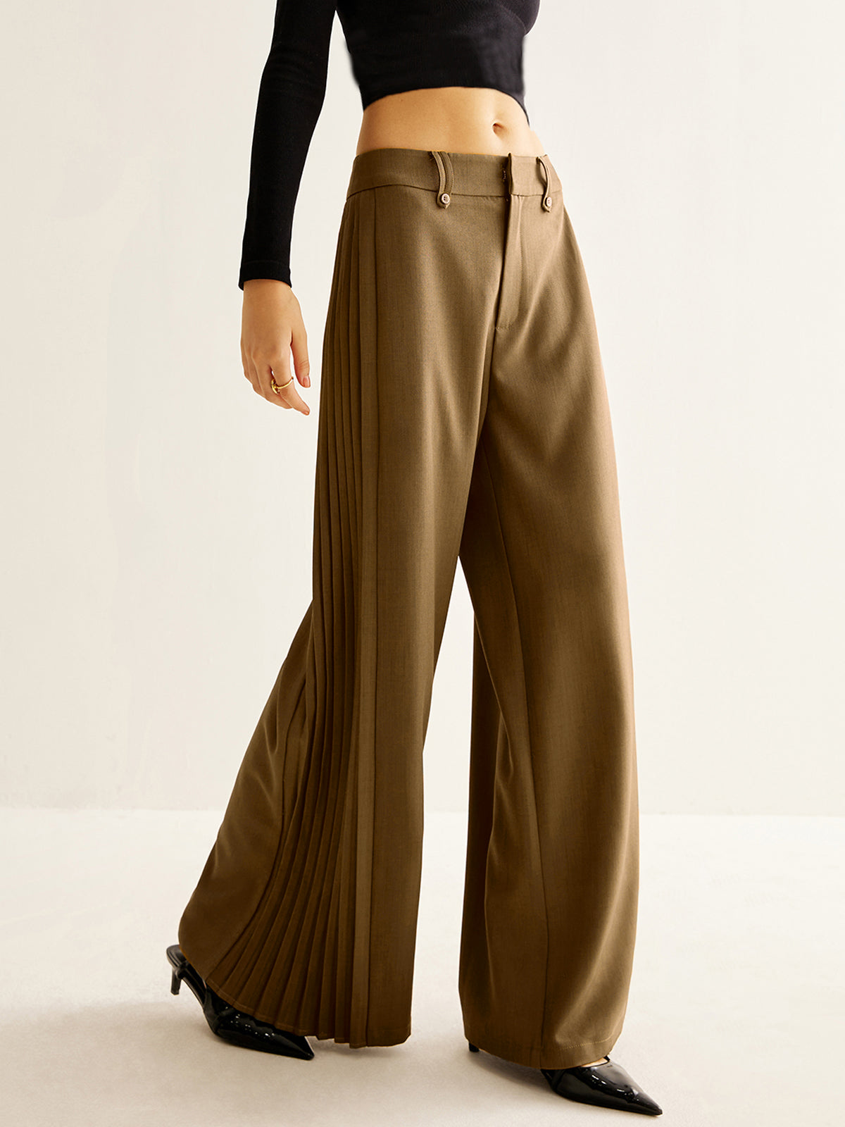 Women's wide-leg trousers with side pleats, mid-rise waist, fluid drape, elegant casual fit
