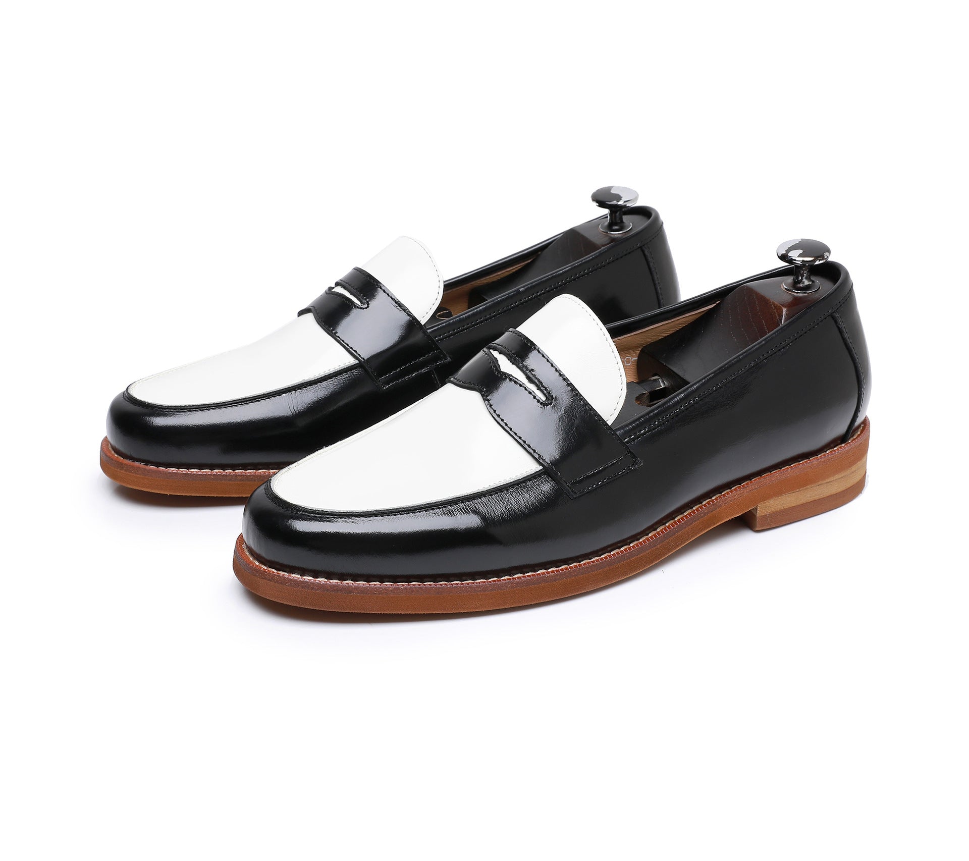 Men's handmade pebble grain calfskin penny loafers, casual yet refined with Goodyear welt construction