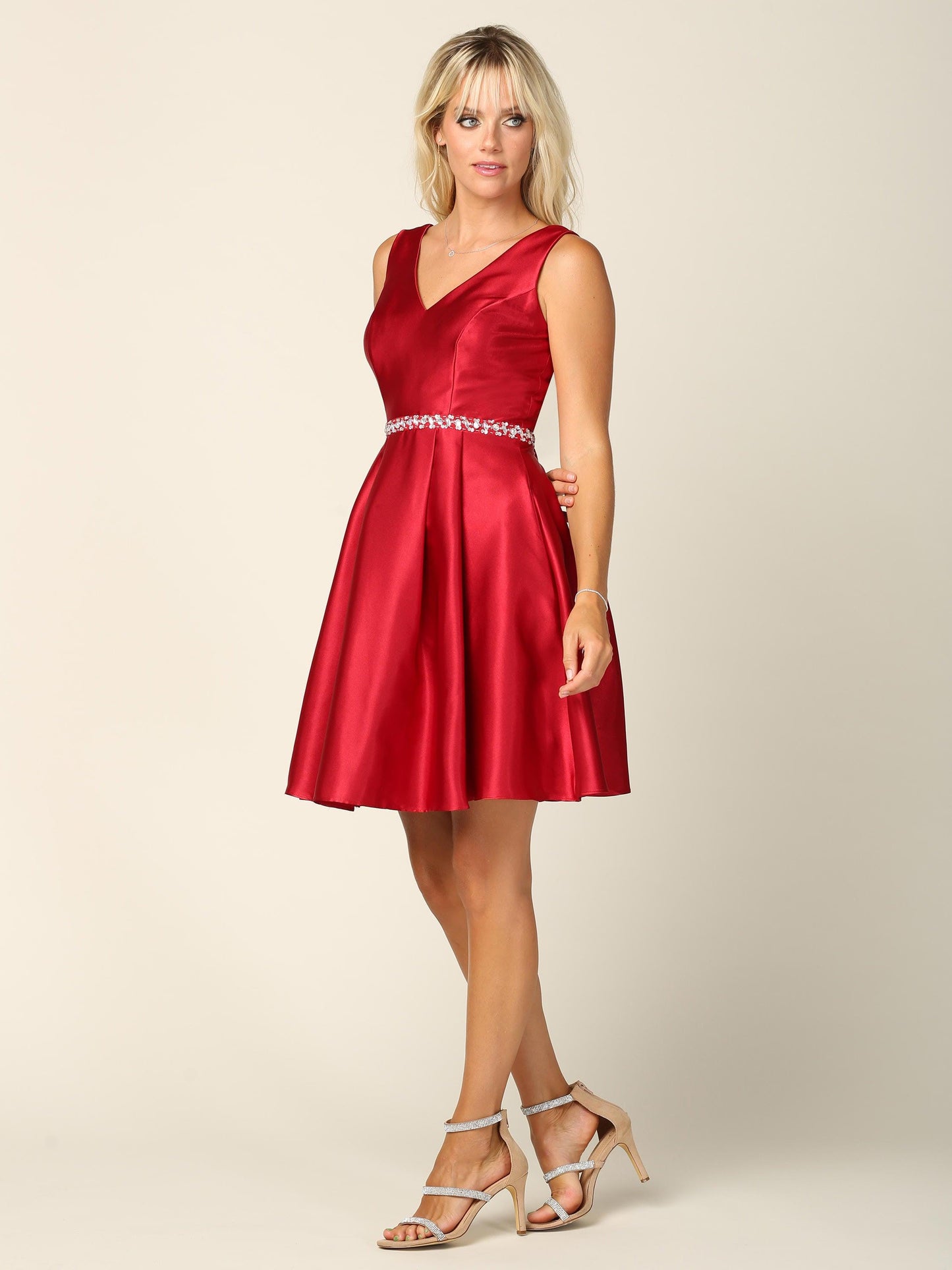 Beaded V-neck sleeveless A-line mini homecoming dress with sparkling neckline for teen girls