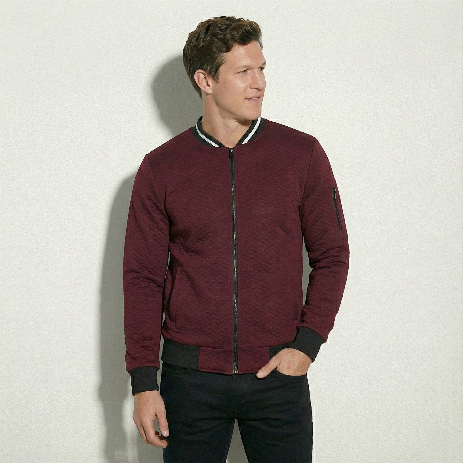 Men's slim-fit zipper sweater breathable blended fabric elastic cuffs modern active style