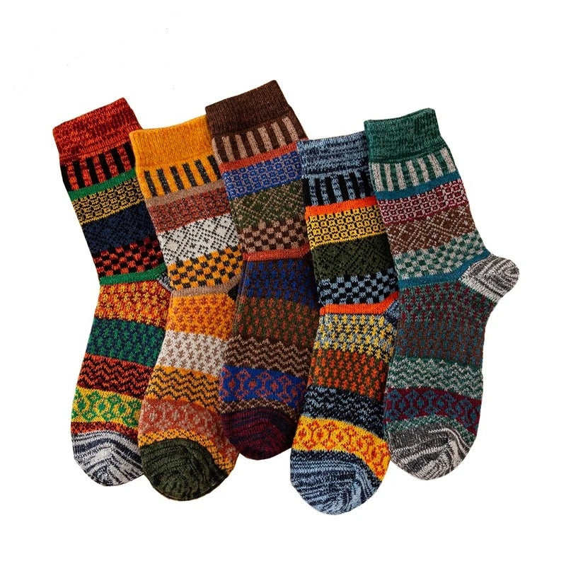 Women's thick Scandinavian sheep wool socks in cozy Nordic style with ultra-warm insulation