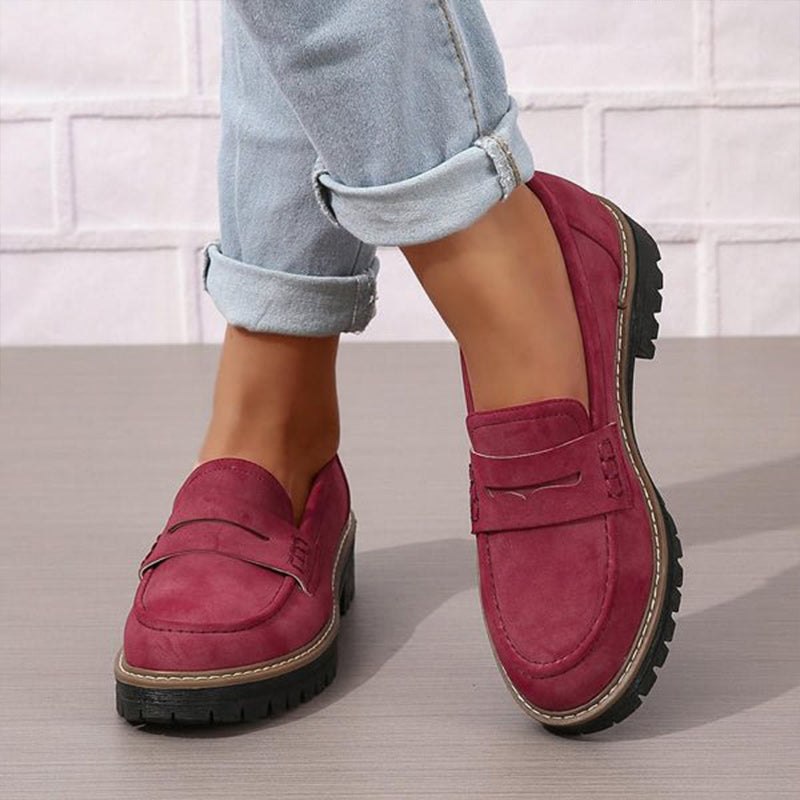 Women's casual slip-on loafers with chunky sole, streamlined silhouette for modern everyday style