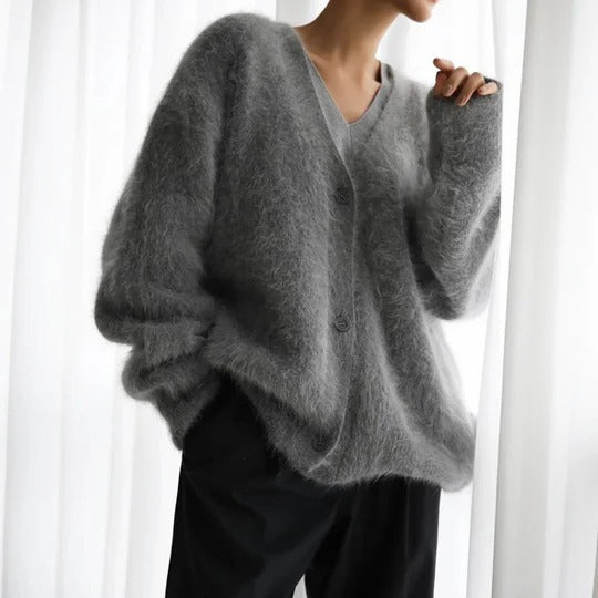 Women's soft-touch cozy-fit round neck sweater in classic cut for everyday comfort and versatile styling