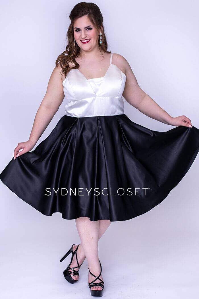 Plus size satin A-line short prom dress with adjustable spaghetti straps and modesty panel