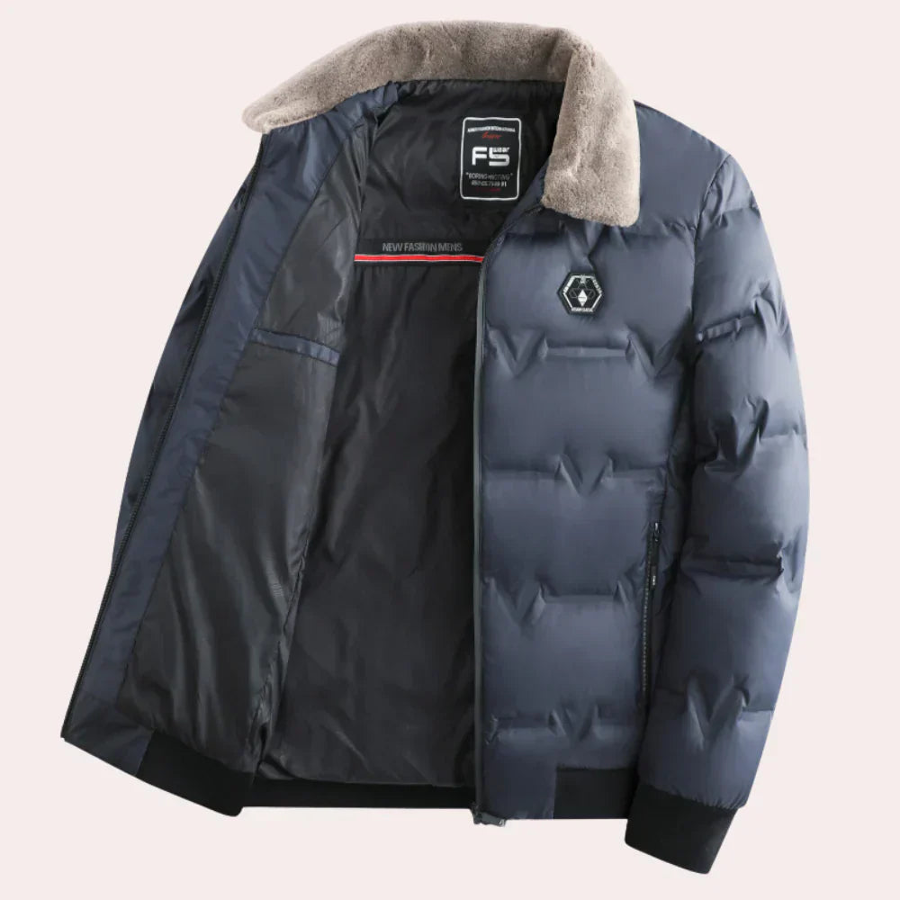 Men's insulated winter coat in classic style with durable sustainable fabric for cold weather