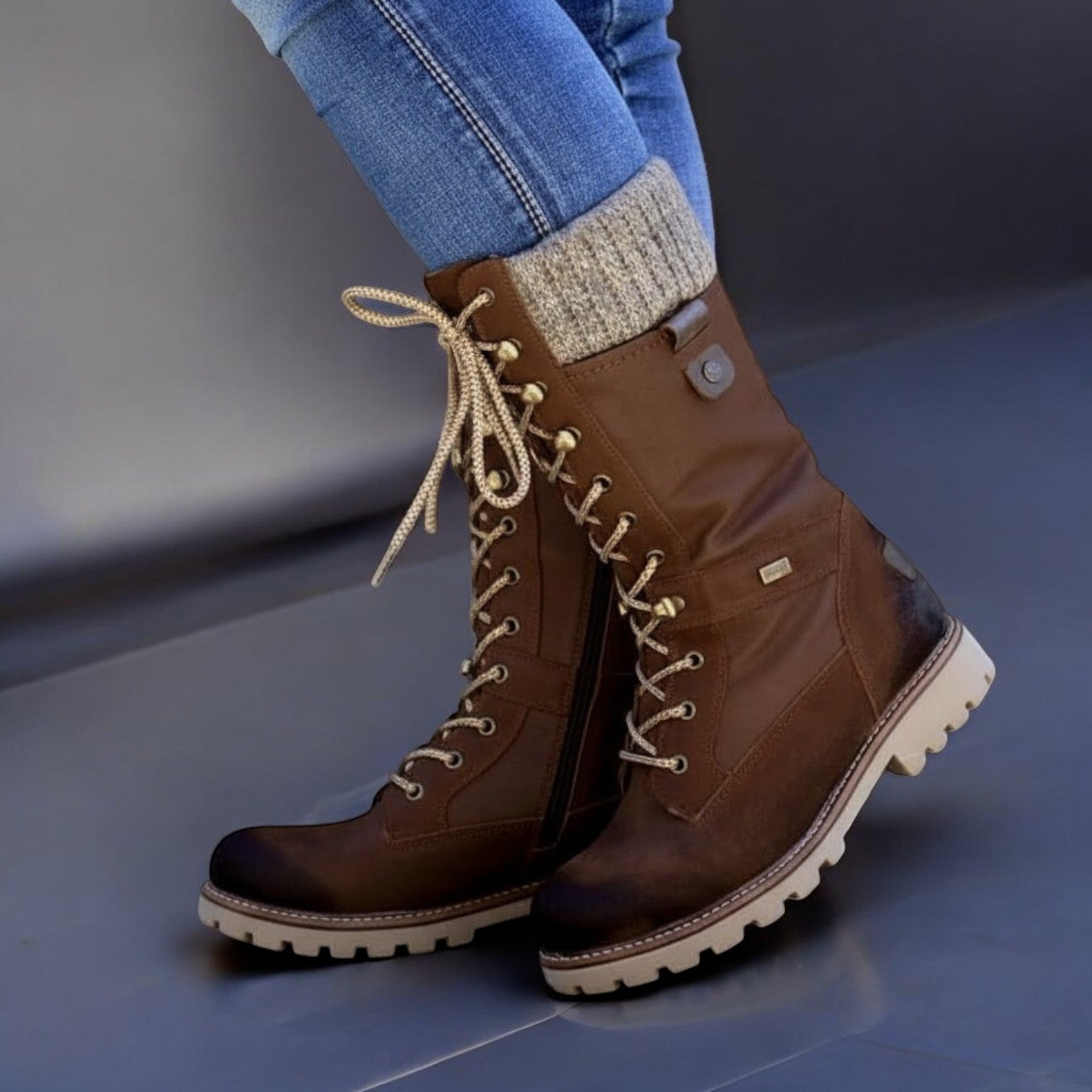 Women's waterproof winter boots warm lined non-slip durable traction cold weather daily wear