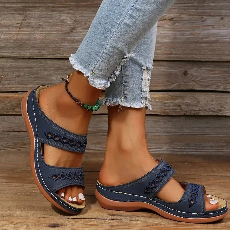Women's lightweight open-toe summer sandals with adjustable hook-and-loop straps and textured sole