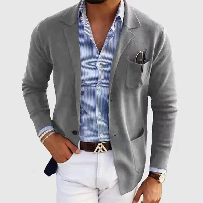 Men's slim-fit tailored blazer with breast pocket, polished professional style for all seasons