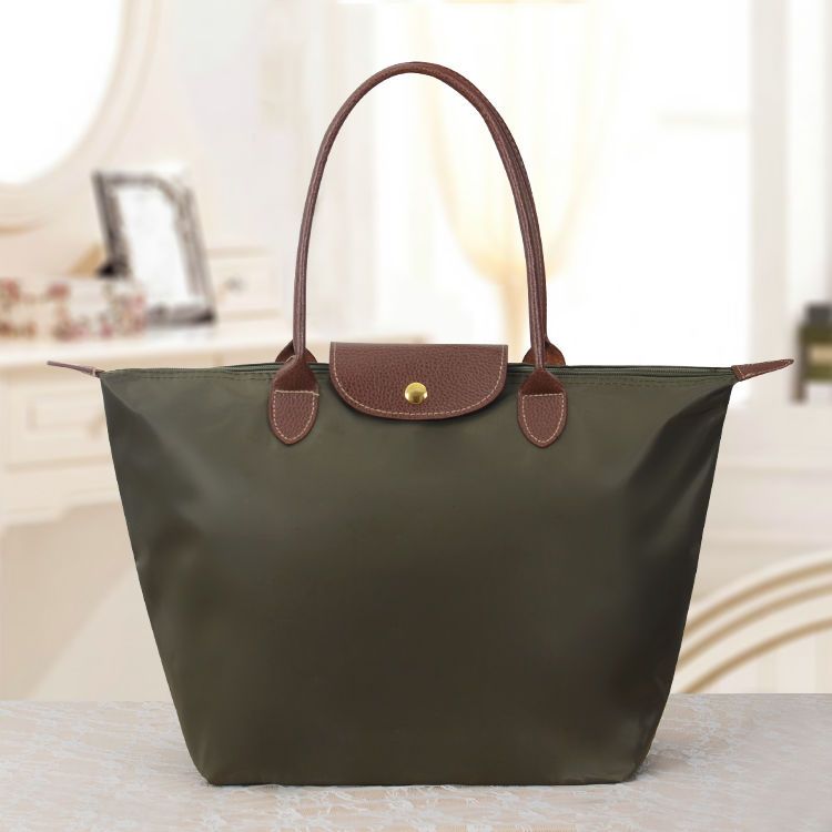 Oxford shoulder bag elegant everyday carry tan structured silhouette with polished gold-tone hardware