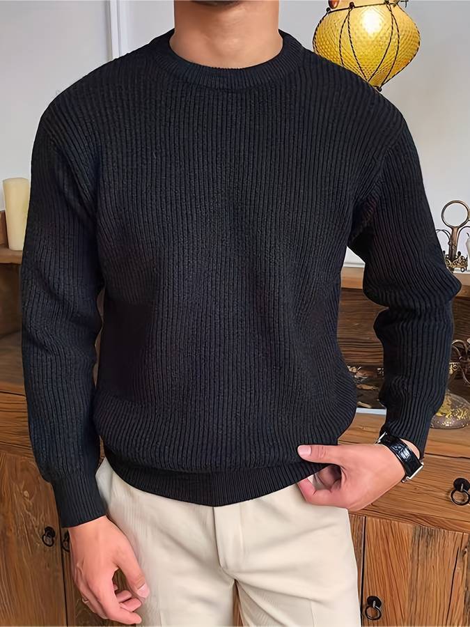 Men's classic knit jumper in neutral tone, soft sustainable fabric with timeless modern slim fit