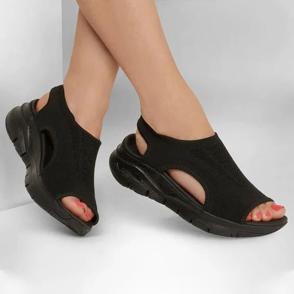 Washable slingback sport sandals with breathable mesh upper and cushioned footbed for all-day outdoor comfort