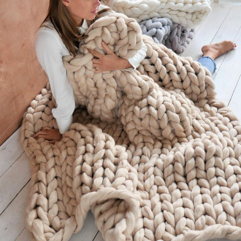 WinterWarm beginner knitting kit chunky wool blanket extra-thick cozy throw modern pattern