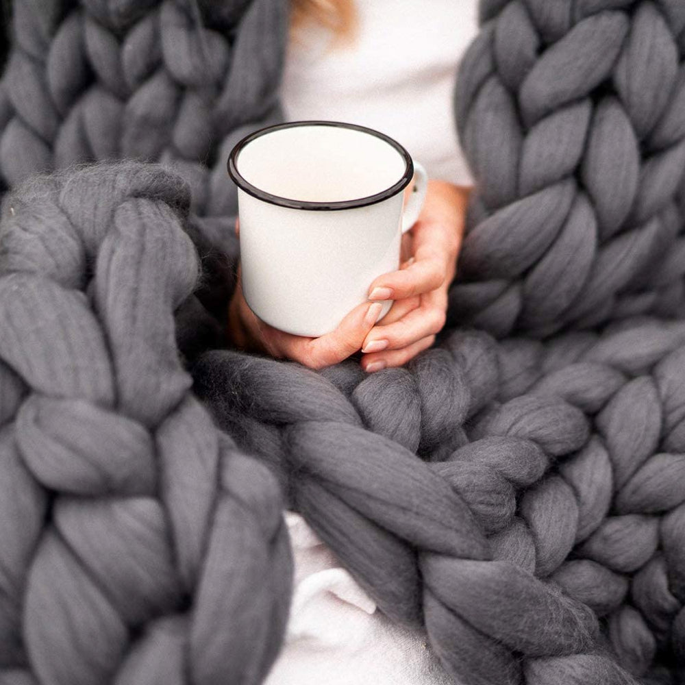 WinterWarm beginner knitting kit chunky wool blanket extra-thick cozy throw modern knit pattern