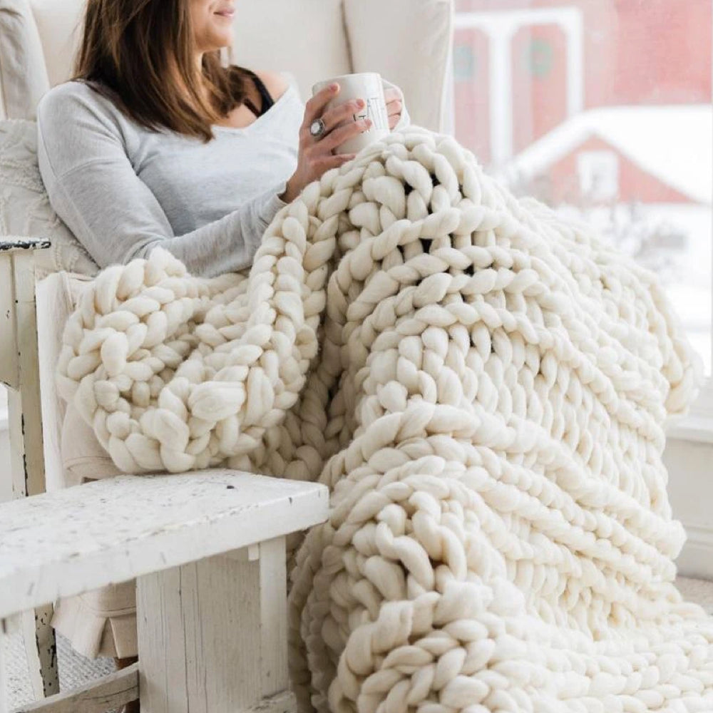 WinterWarm beginner knitting kit chunky wool blanket extra-thick cozy throw modern pattern