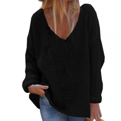 Women's casual pullover sweater in neutral tone, relaxed chic silhouette with breathable everyday comfort