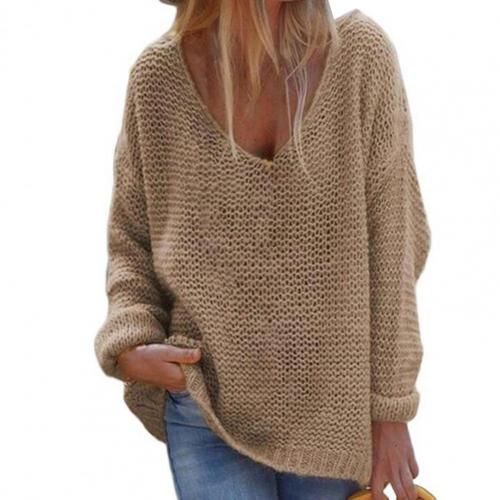 Women's casual pullover sweater in neutral tones, chic relaxed-cut silhouette with breathable fabric