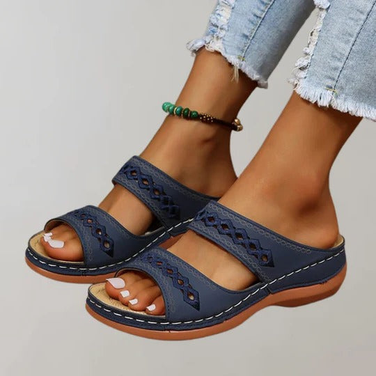 Women's adjustable strap summer sandals lightweight casual open-toe design with secure customizable fit