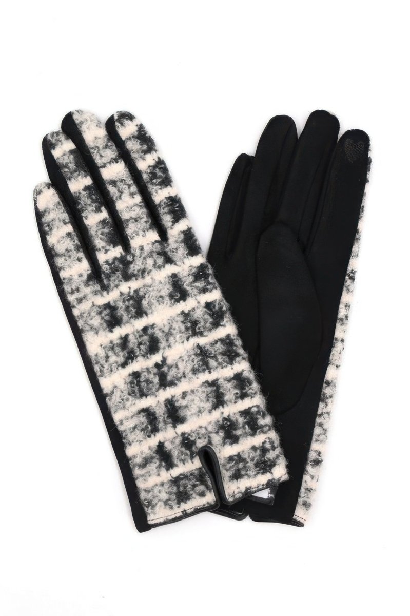 Women's fuzzy plaid winter gloves with touchscreen fingertips, plush lining, cozy checkered pattern